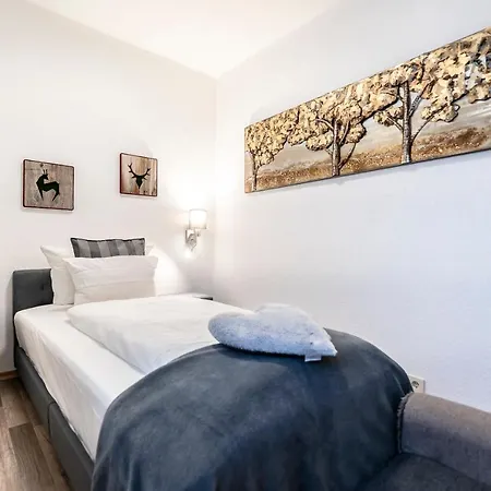 Anna Apartman *